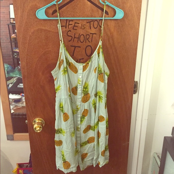 River Island Dresses & Skirts - 🥳2/$15 — Light Breezy Dress/Coverup Pineapple Pattern
